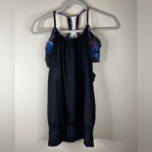 Lululemon tank top built in bra size 6
